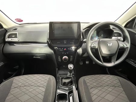2025-Mahindra-XUV-3XO-12T-MX2_1