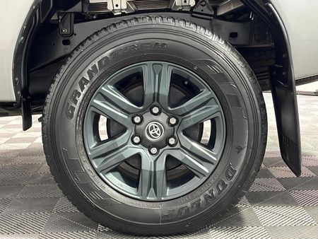 2021-Toyota-Hilux-24-GD-6-Raised-Body-Raider-Auto-Single-Cab_3