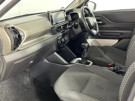 2024-Citroen-C3-12-Feel_8