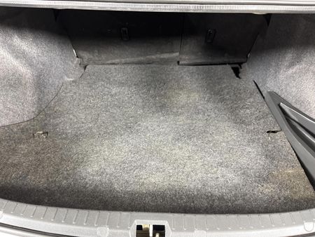 2013-Toyota-Corolla-16-Advanced-Auto_13
