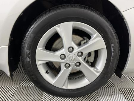 2013-Toyota-Corolla-16-Advanced-Auto_5