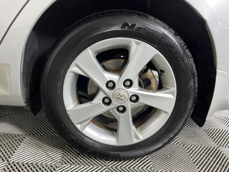 2013-Toyota-Corolla-16-Advanced-Auto_6