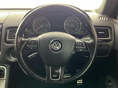 2017-Volkswagen-Touareg-GP-30-V6-TDI-Luxury-Auto_10