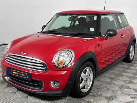 2011-MINI-Hatch-One-16_0