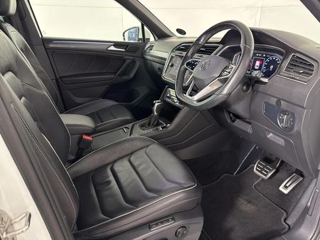 2021-Volkswagen-Tiguan-14-TSI-R-Line-DSG-Auto-110kW_9