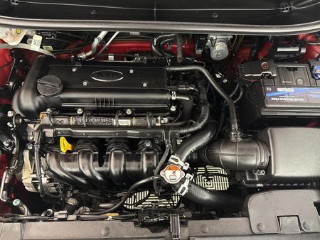 2017-Kia-Rio-14-Tec-5-dr_11