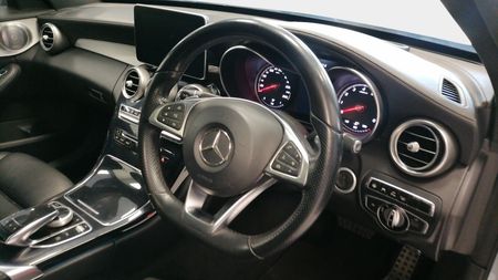 2014-Mercedes-Benz-C-Class-C-200-AMG-Line-Auto_10