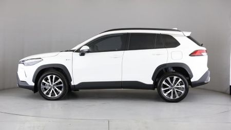2025-Toyota-Corolla-Cross-18-XR-Hybrid_9