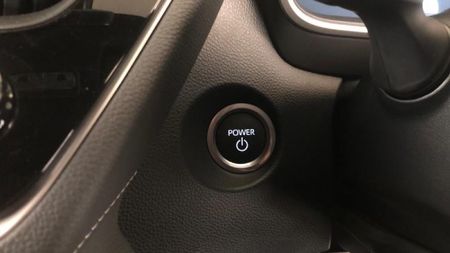 2025-Toyota-Corolla-Cross-18-XR-Hybrid_24