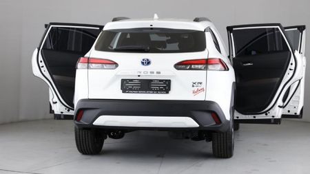 2025-Toyota-Corolla-Cross-18-XR-Hybrid_3