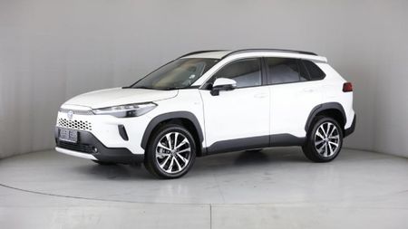 2025-Toyota-Corolla-Cross-18-XR-Hybrid_4