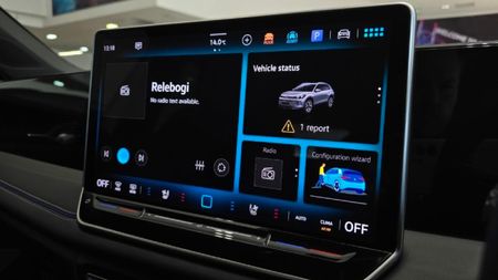 2026-Volkswagen-Tiguan-14TSI-R-Line_2