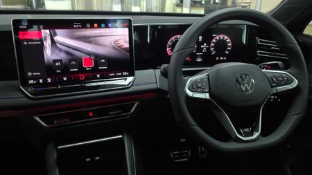 2026-Volkswagen-Tiguan-14TSI-R-Line_31