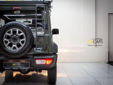 2024-Suzuki-Jimny-15-GLX_10