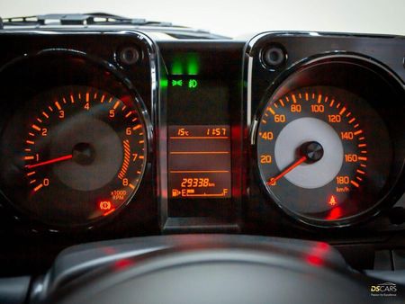 2024-Suzuki-Jimny-15-GLX_13