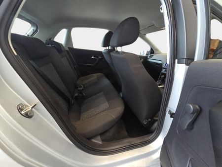 2025-Volkswagen-Polo-Vivo-16-Life_9