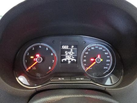 2025-Volkswagen-Polo-Vivo-16-Life_15