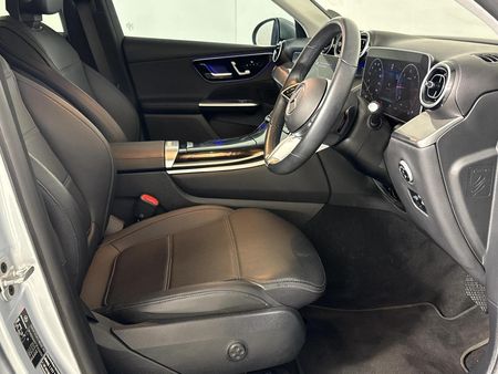 2024-Mercedes-Benz-GLC-300D-4Matic_9