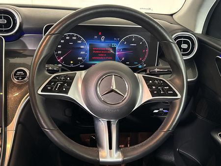 2024-Mercedes-Benz-GLC-300D-4Matic_12