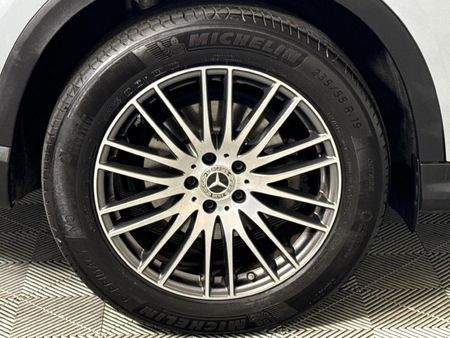 2024-Mercedes-Benz-GLC-300D-4Matic_7