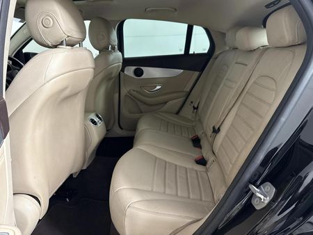 2017-Mercedes-Benz-GLC-Coupe-250d-AMG_3