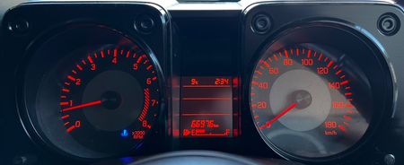 2021-Suzuki-Jimny-15-GLX_16