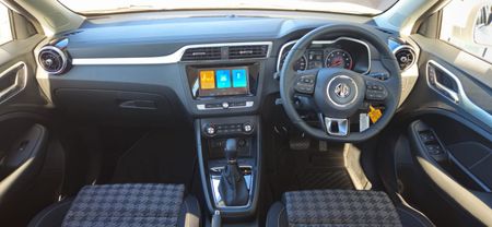 2025-MG-ZS-15-Com-Auto_6