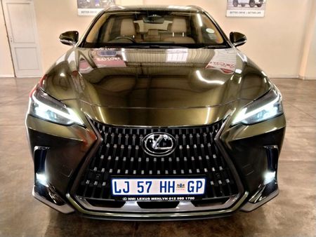 2023-Lexus-NX-250-EX_1