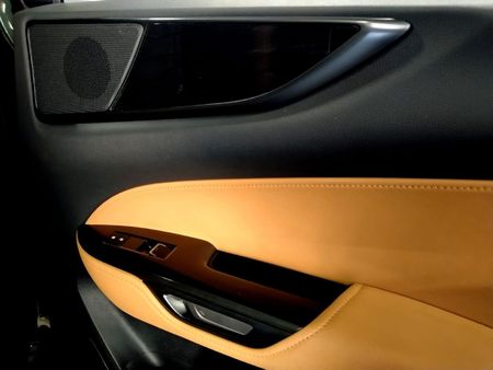 2023-Lexus-NX-250-EX_26
