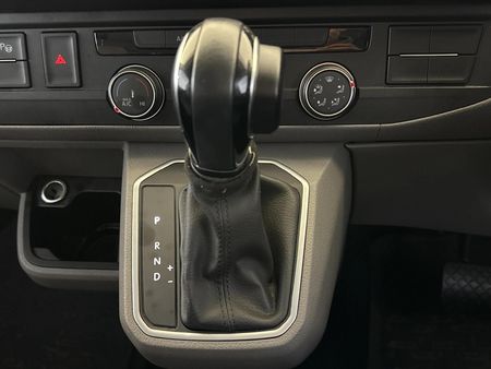 2022-Volkswagen-Kombi-T61-20-TDI-110kW-Auto-Trendline_10