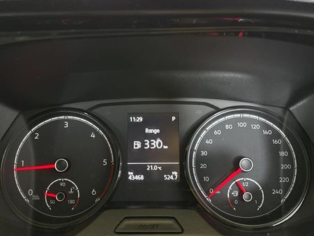 2022-Volkswagen-Kombi-T61-20-TDI-110kW-Auto-Trendline_2