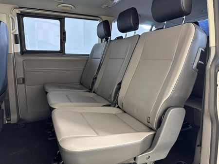 2022-Volkswagen-Kombi-T61-20-TDI-110kW-Auto-Trendline_3