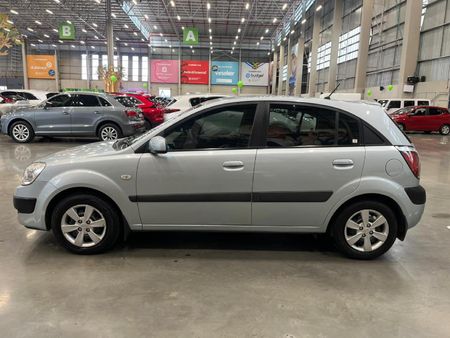 2008-Kia-Rio-14-High-5-dr-Auto_5