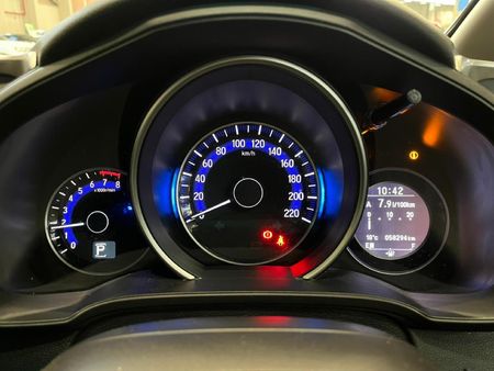 2018-Honda-Jazz-15-Elegance-Auto_10