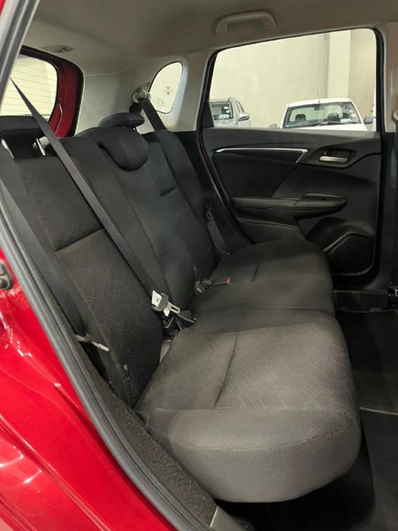 2018-Honda-Jazz-15-Elegance-Auto_11
