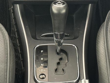 2011-Mercedes-Benz-A-Class-A-180-CDI-Avantgarde-Auto_10