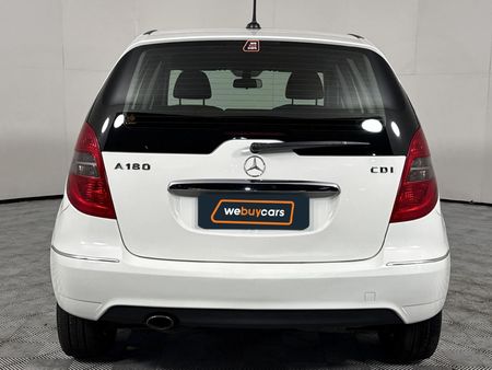 2011-Mercedes-Benz-A-Class-A-180-CDI-Avantgarde-Auto_18