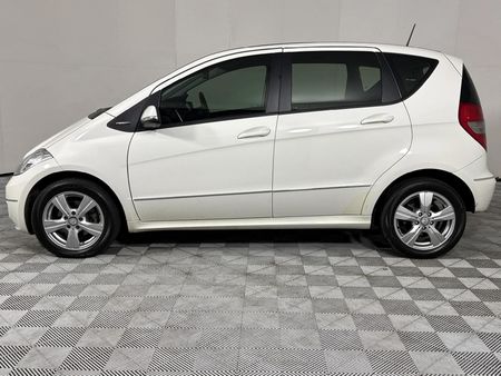 2011-Mercedes-Benz-A-Class-A-180-CDI-Avantgarde-Auto_19