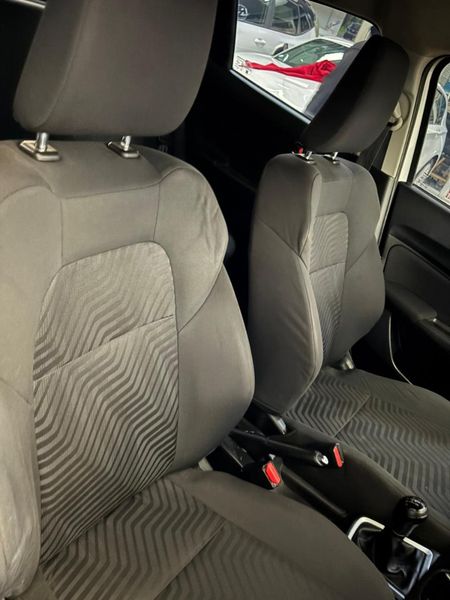 2019-Suzuki-Swift-14T-Sport_12