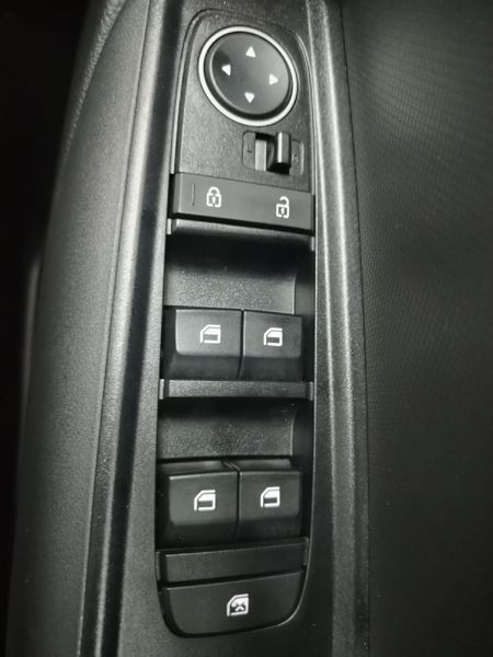 2026-Kia-Sonet-15-LS-Auto_18