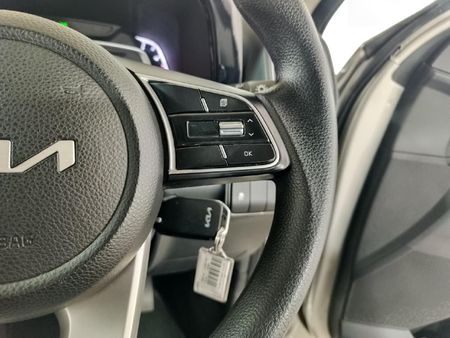 2026-Kia-Sonet-15-LX_17