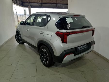 2026-Kia-Sonet-15-LX_5