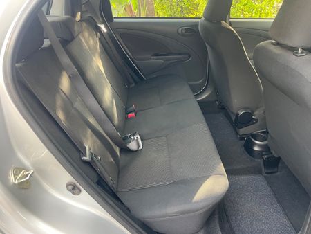 2017-Toyota-Etios-Etios-Sprint_4