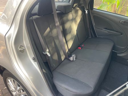2017-Toyota-Etios-Etios-Sprint_7