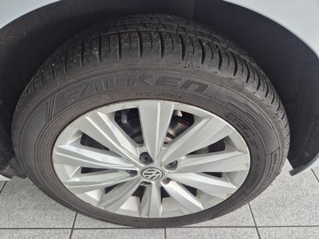 2018-Volkswagen-Polo-10-TSI-Highline-Auto-85kW_5