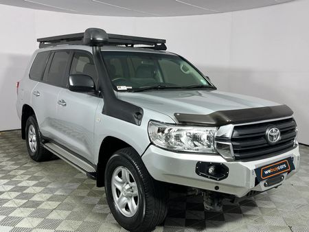 2018-Toyota-Land-Cruiser-200-45-D-V8-GX-Auto_15