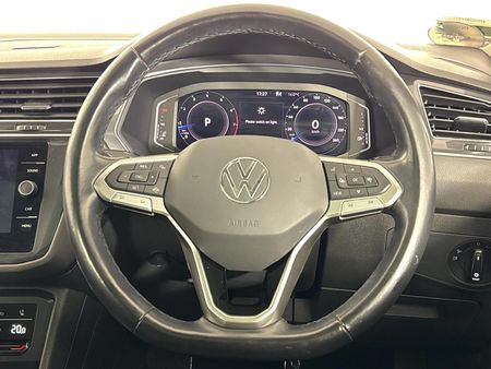 2023-Volkswagen-Tiguan-Allspace-20-TSI-Style-4Motion-DSG-Auto-132kw_11