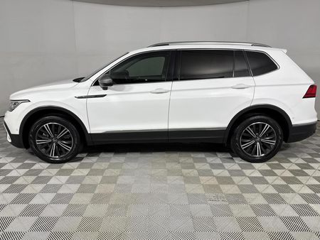 2023-Volkswagen-Tiguan-Allspace-20-TSI-Style-4Motion-DSG-Auto-132kw_18