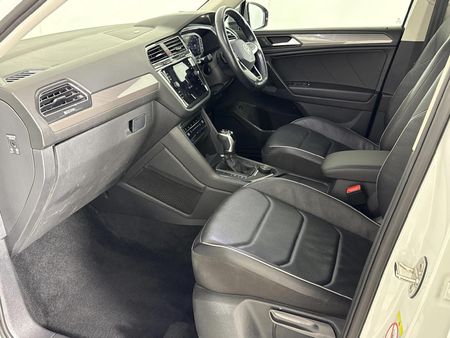2023-Volkswagen-Tiguan-Allspace-20-TSI-Style-4Motion-DSG-Auto-132kw_8