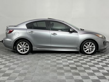 2014-Mazda-3-20-Individual_16